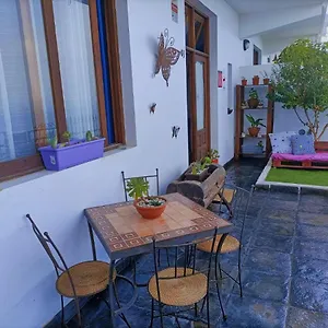 https://la-casita-del-acantilado.in-canary-islands.com